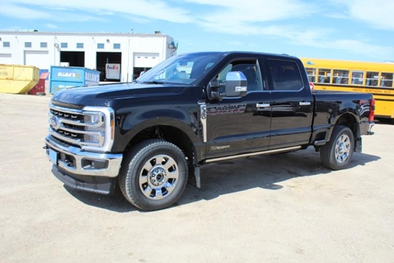 2026 Ford F-350 King Ranch 6.7L P/S DSL w/H&C L, pano S/R, NAV,BUC - Photo #1