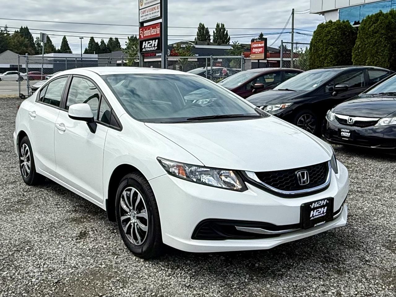 2013 Honda Civic FINANCING AVAILABLE Photo3