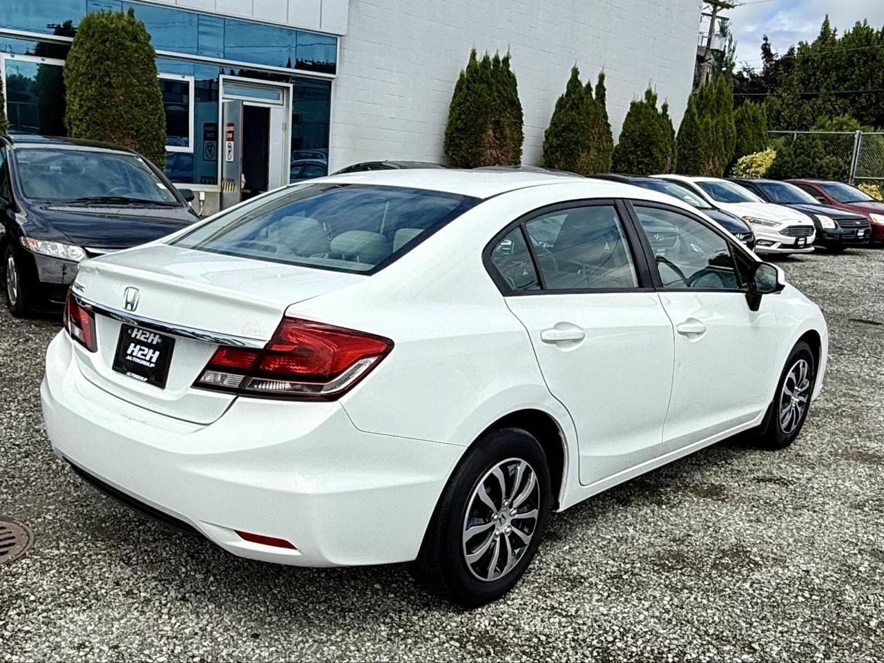 2013 Honda Civic FINANCING AVAILABLE Photo5