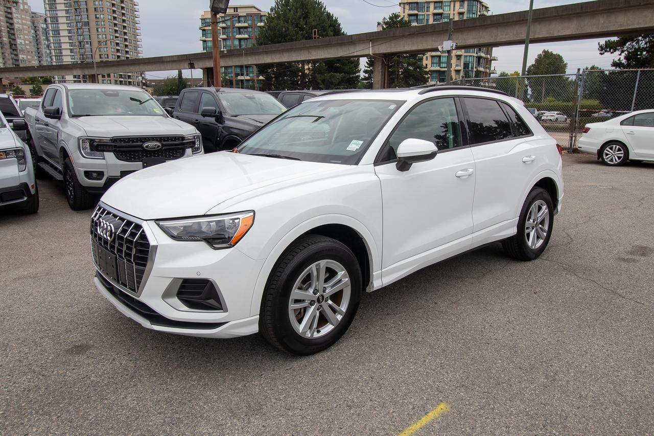 2022 Audi Q3 Komfort 40 TFSI quattro Photo1
