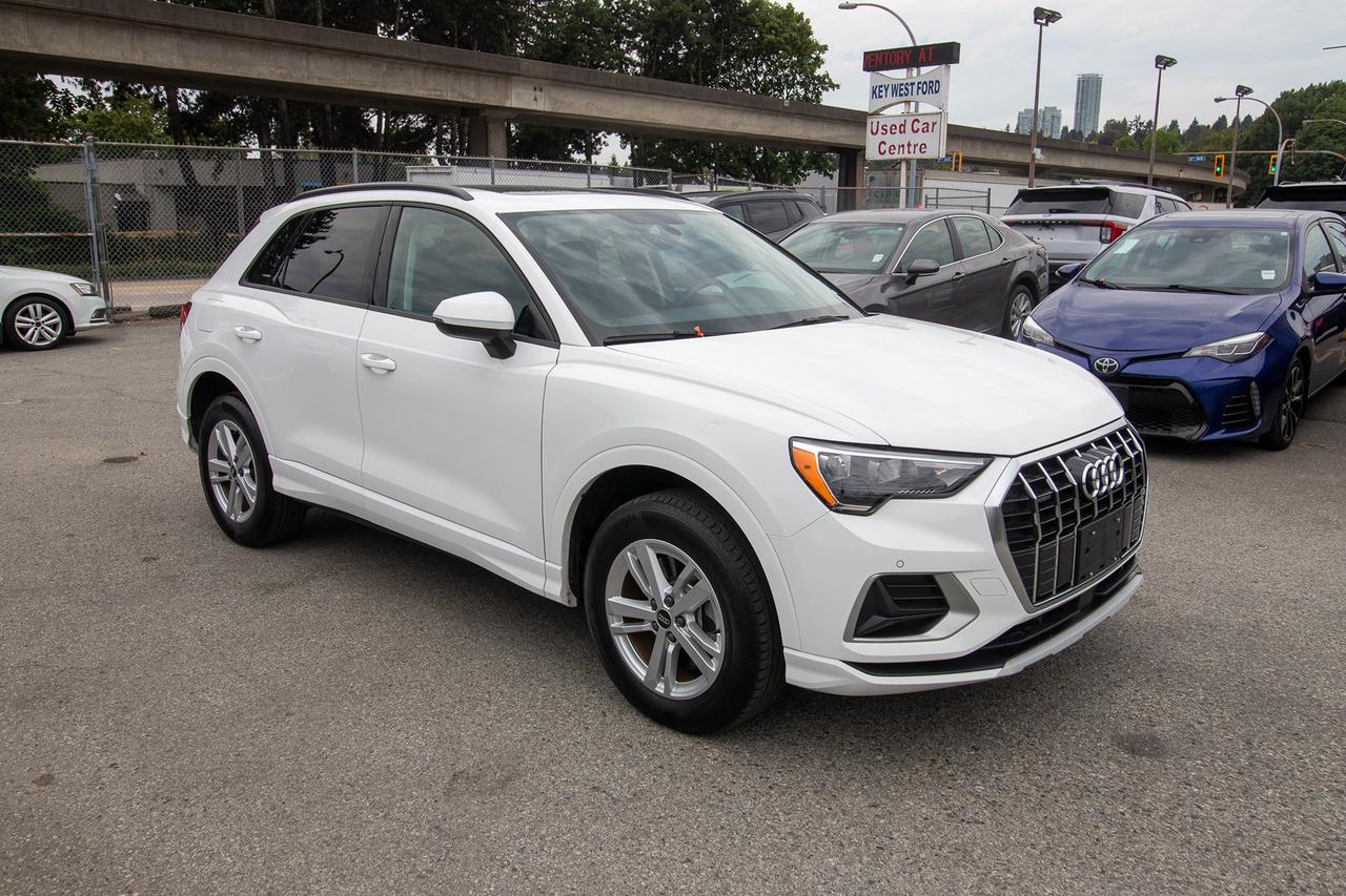 2022 Audi Q3 Komfort 40 TFSI quattro Photo3