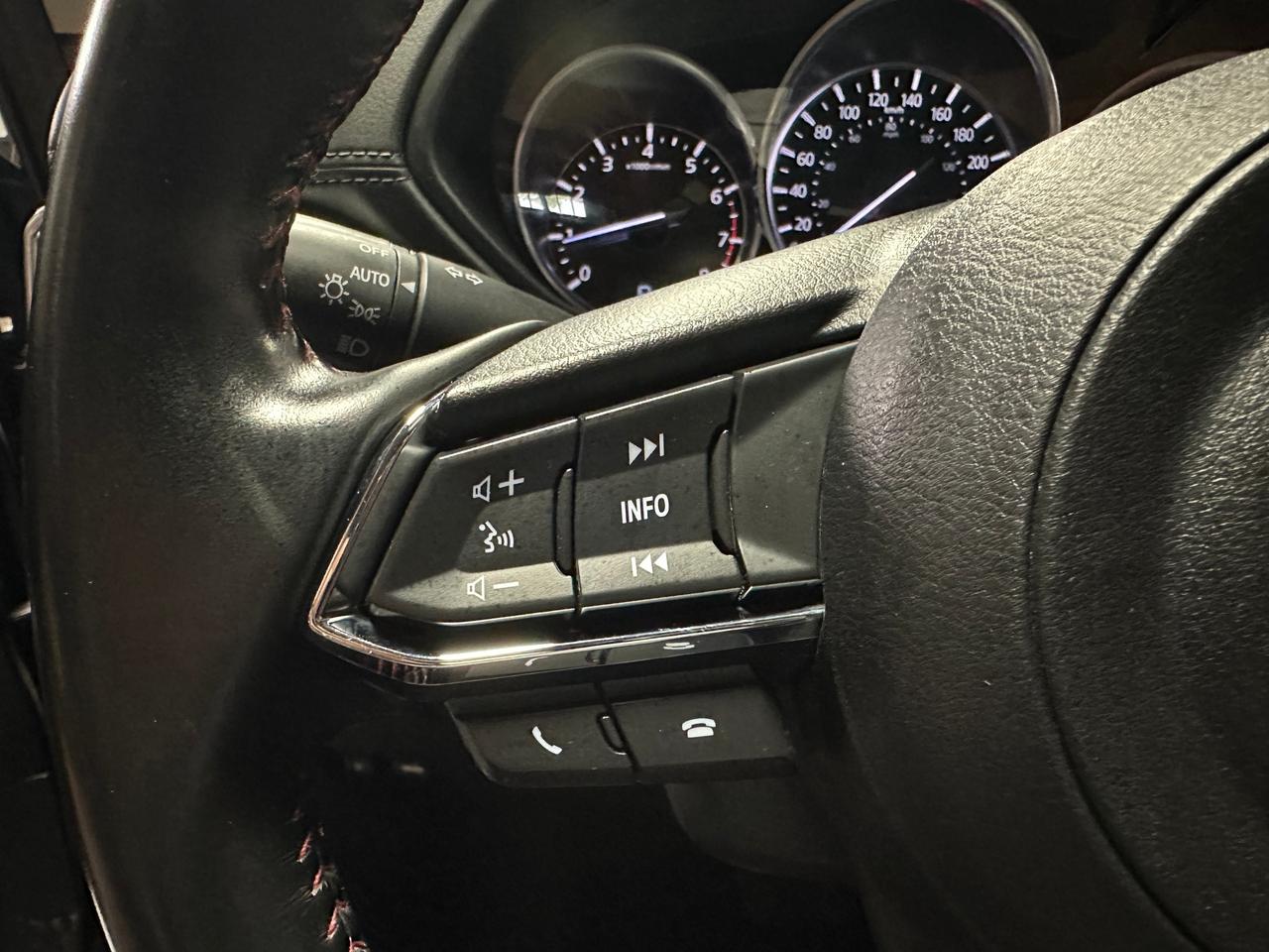 2021 Mazda CX-5 KURO EDITION / ONE OWNER / CLEAN CARFAX / AWD Photo