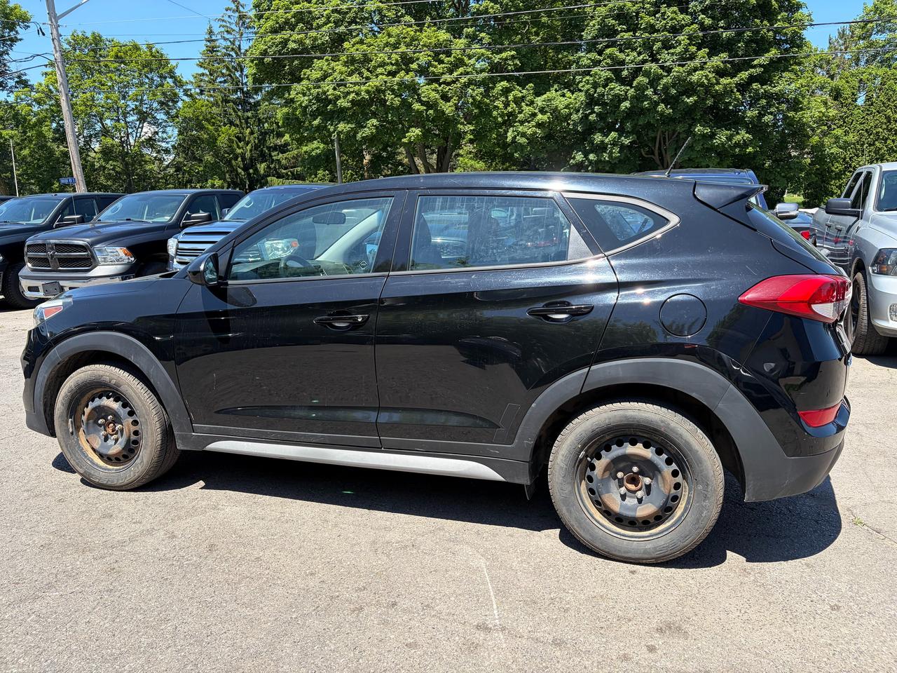 2017 Hyundai Tucson FWD 4DR 2.0L Photo