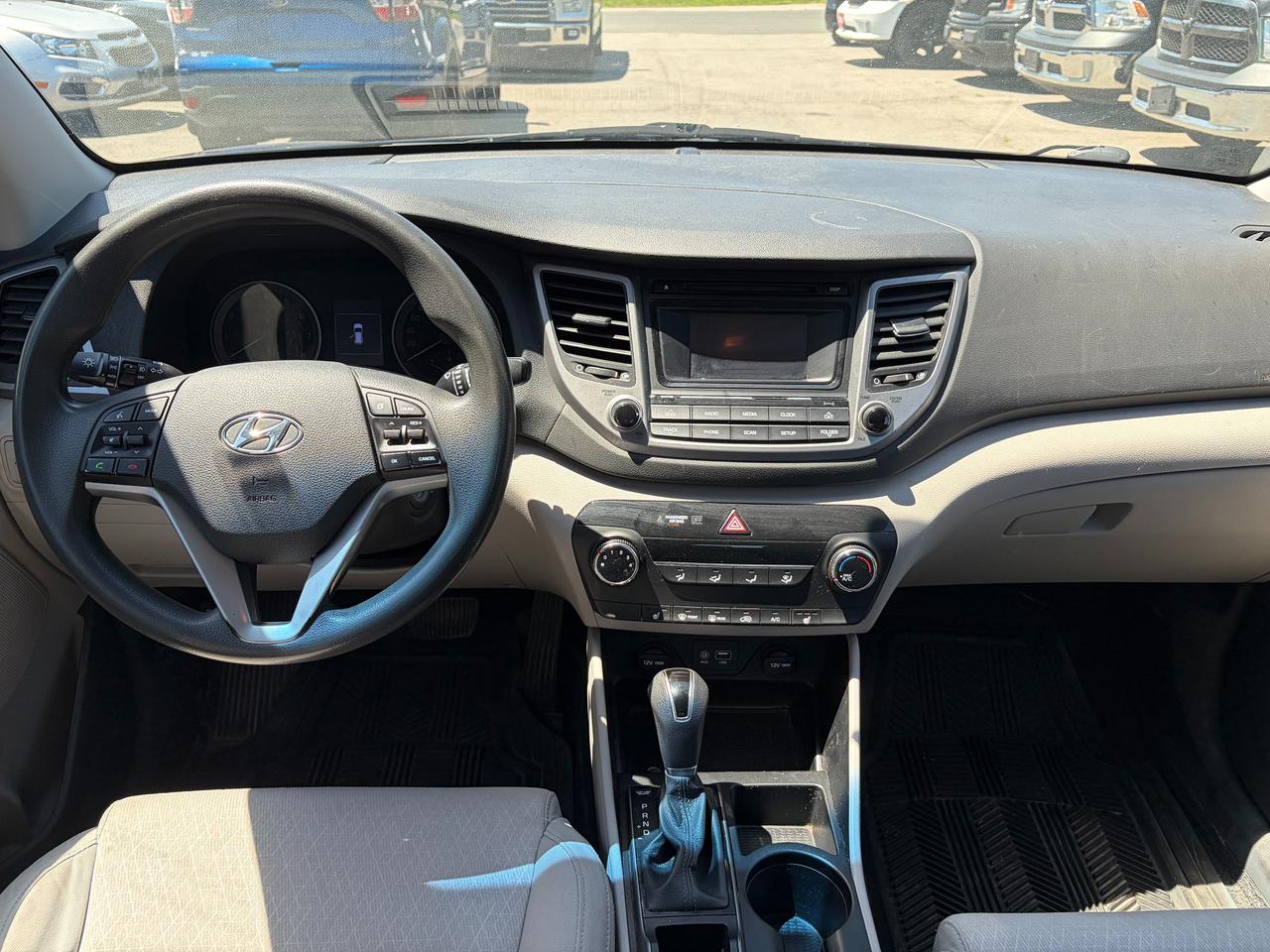 2017 Hyundai Tucson FWD 4DR 2.0L - Photo #7
