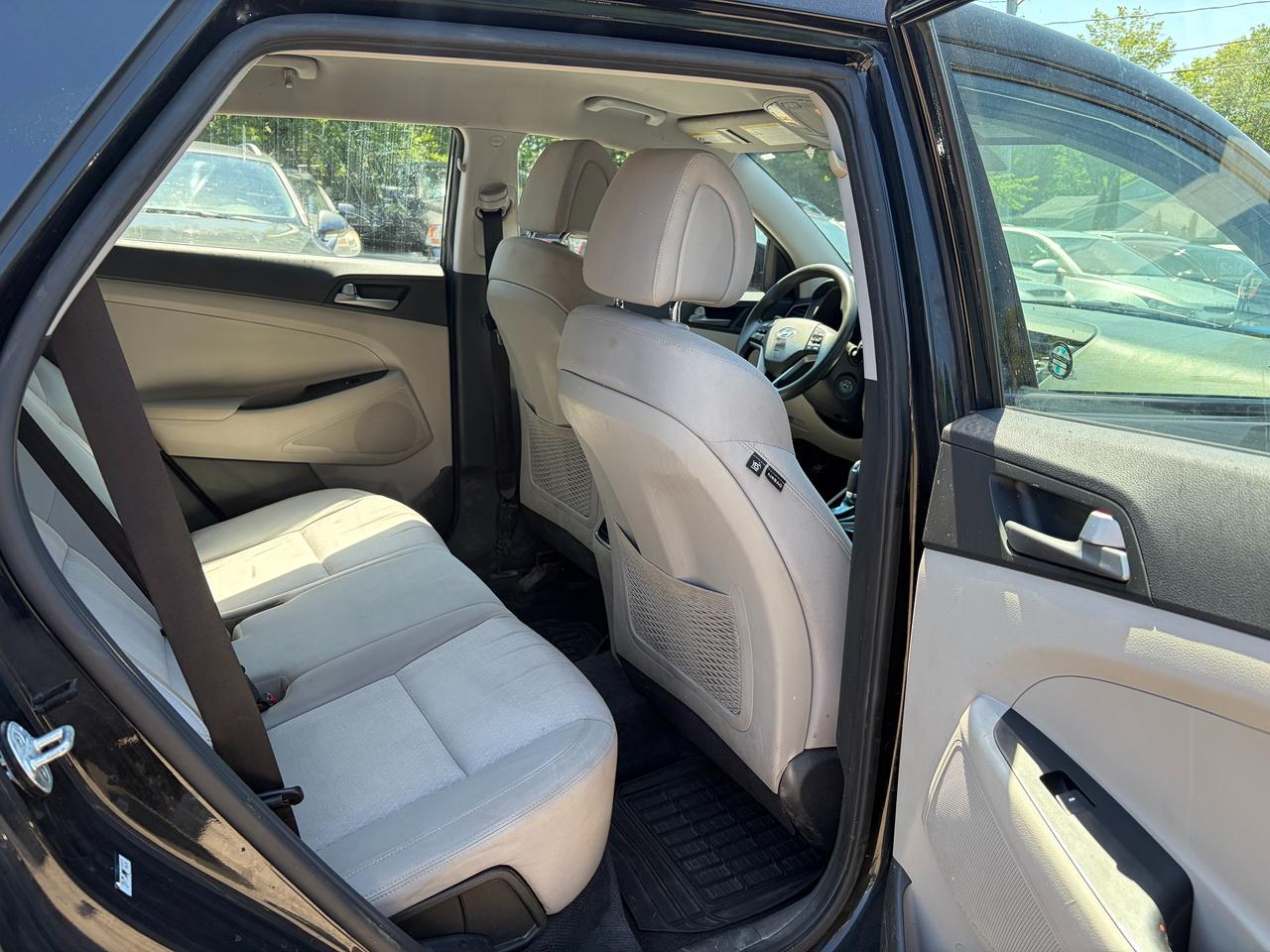 2017 Hyundai Tucson FWD 4DR 2.0L - Photo #10