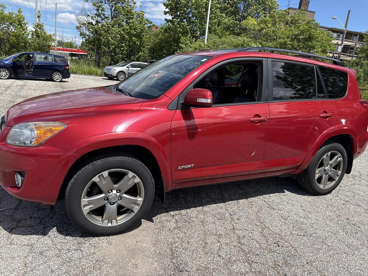 2011 Toyota RAV4 ONE OWNER! DEALER SERVICED, SUNROOF, 4WD, LEATHER! - Photo #4