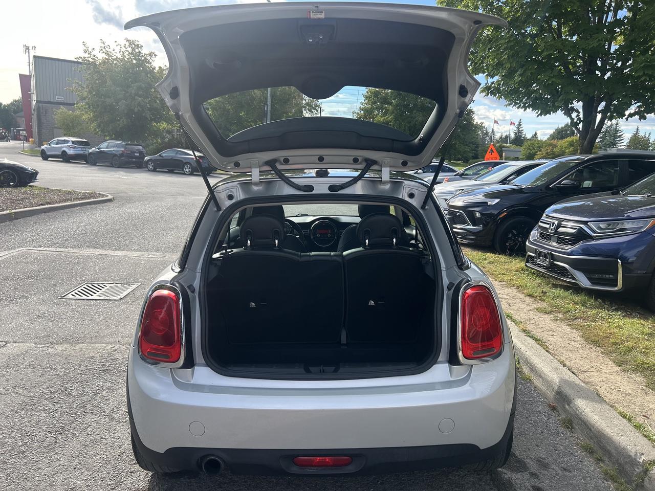 2016 MINI Cooper SUPER CLEAN!! 98K!! AUTO, LEATHER, SUNROOF!! - Photo #5
