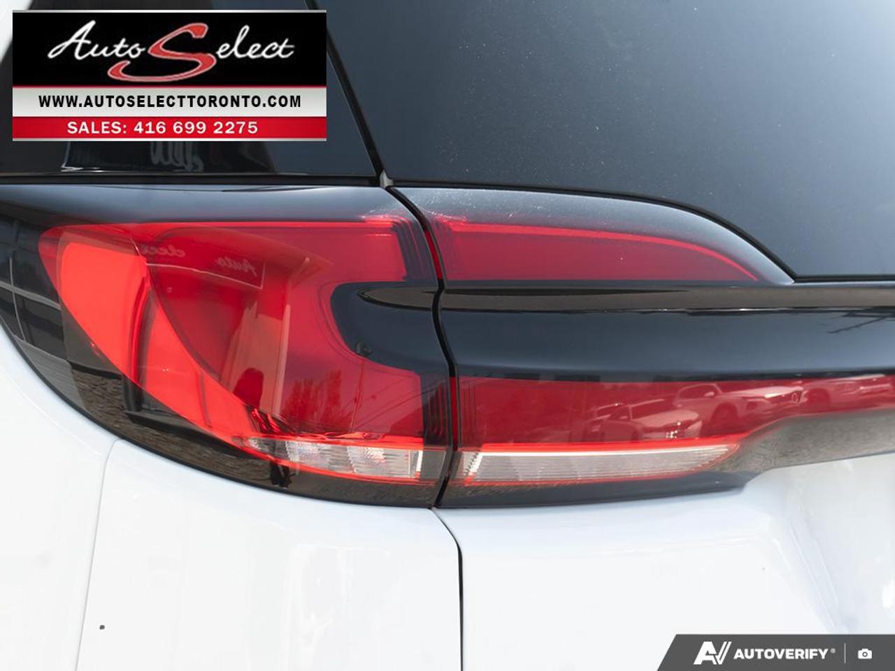 2025 Chrysler Pacifica Limited Sport "S" - Pano Sunroof - Carplay - Clean Carfax Photo