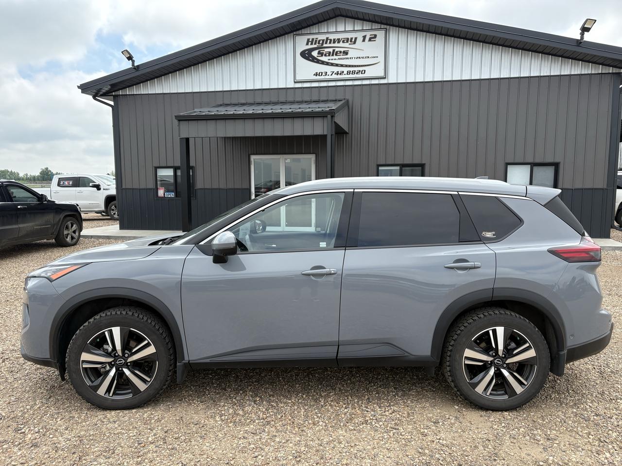 2024 Nissan Rogue AWD SL - Photo #1
