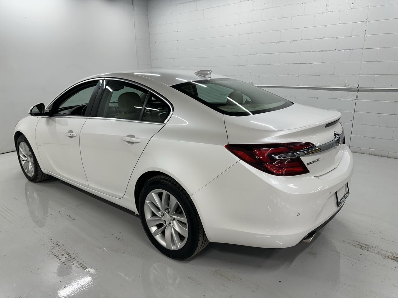 2016 Buick Regal Premium II Photo4