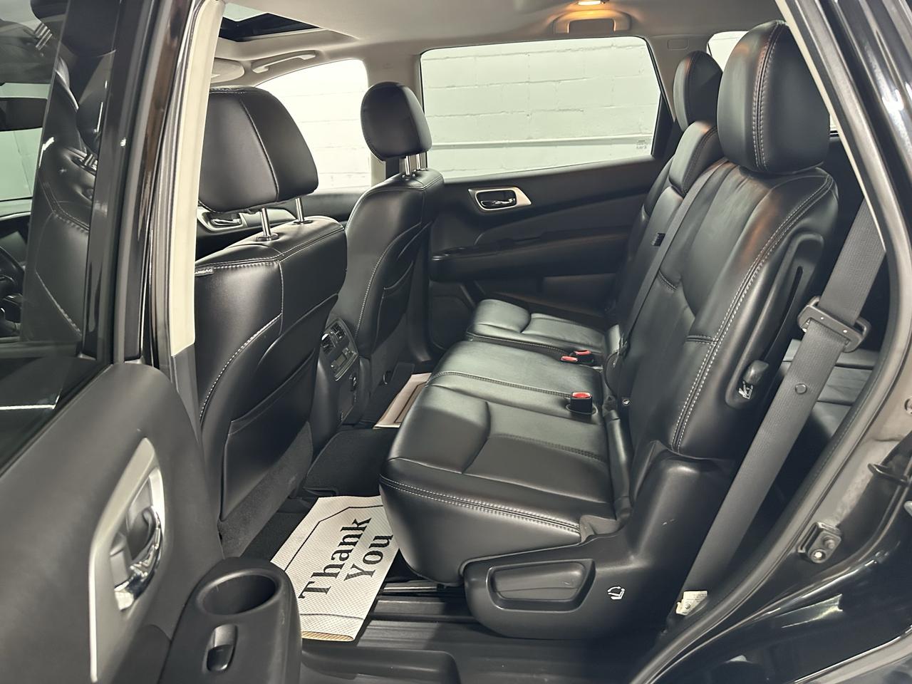 2017 Nissan Pathfinder SL Photo30