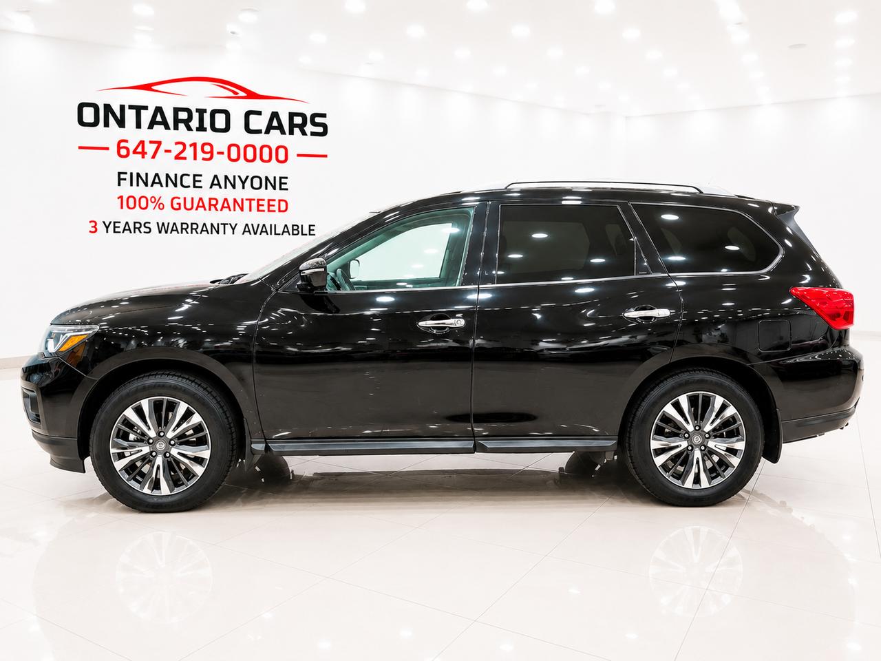 2018 Nissan Pathfinder SV Tech Photo