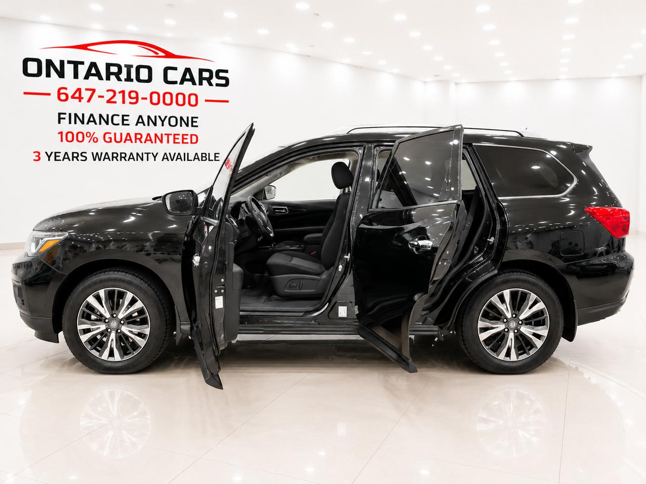 2018 Nissan Pathfinder SV Tech Photo