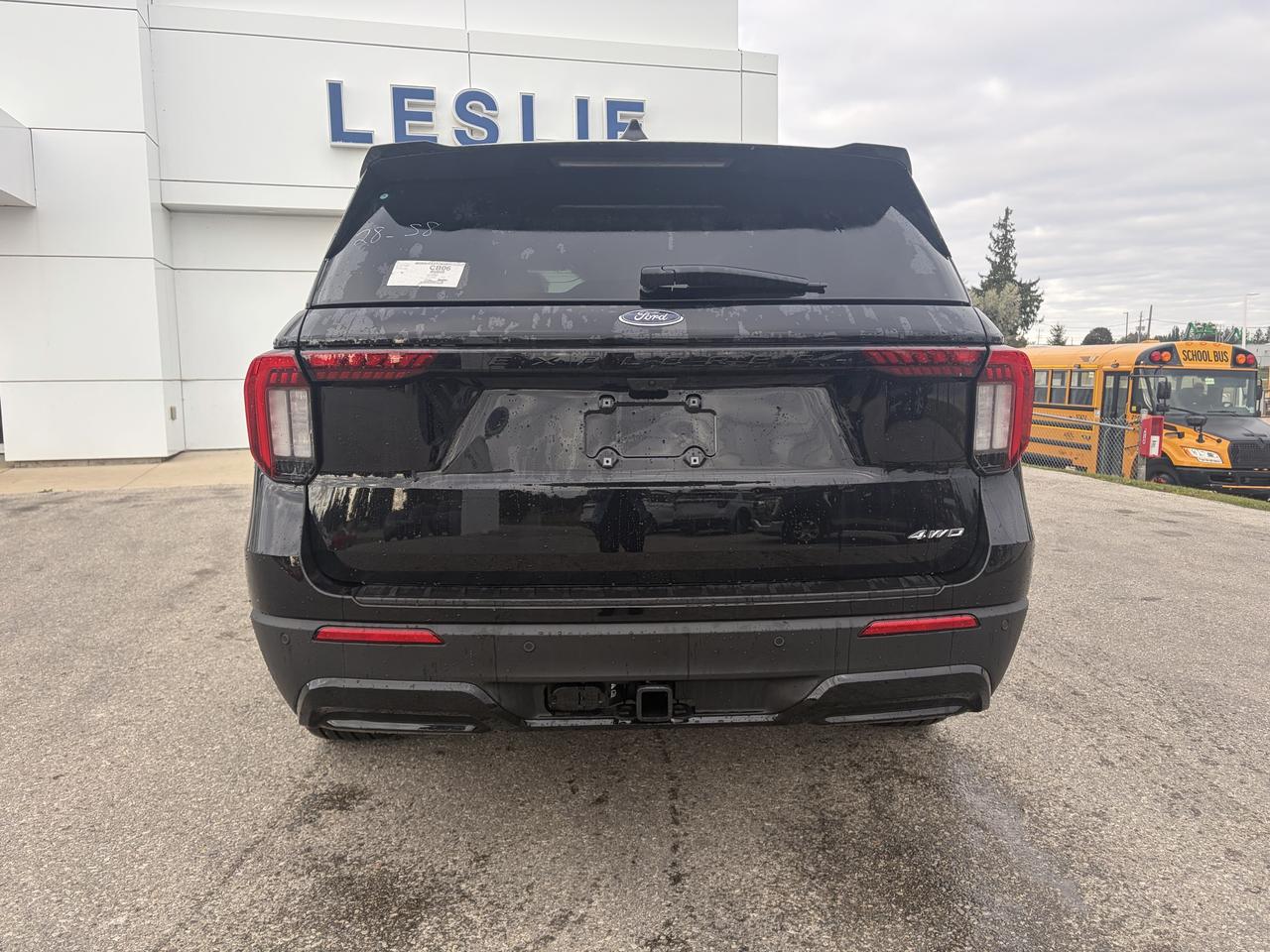 2026 Ford Explorer ST-Line 4WD Photo4