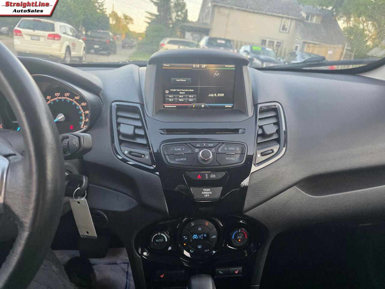 2015 Ford Fiesta SE Hatchback Photo