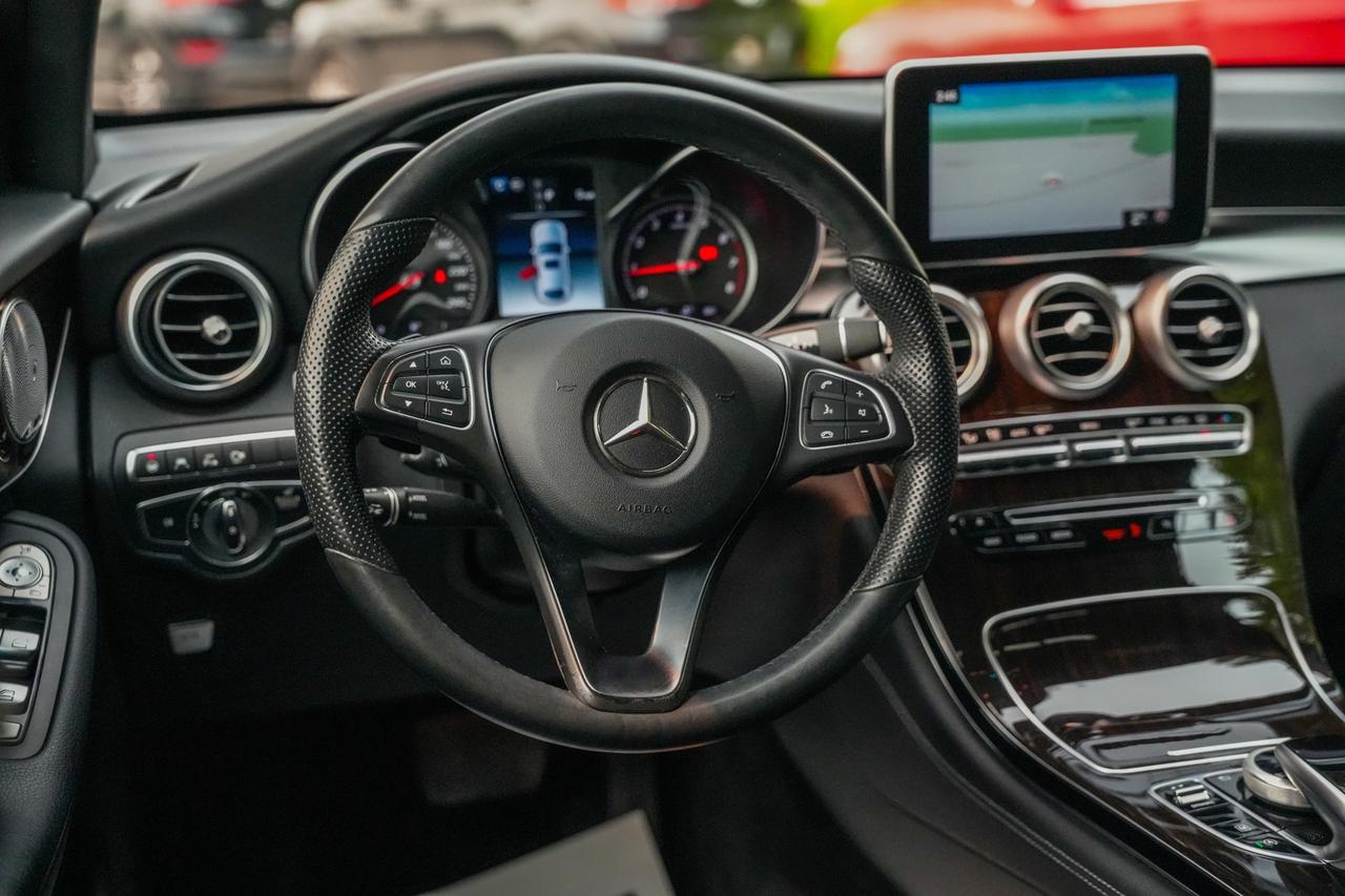 2018 Mercedes-Benz GLC-Class GLC300 4MATIC Photo