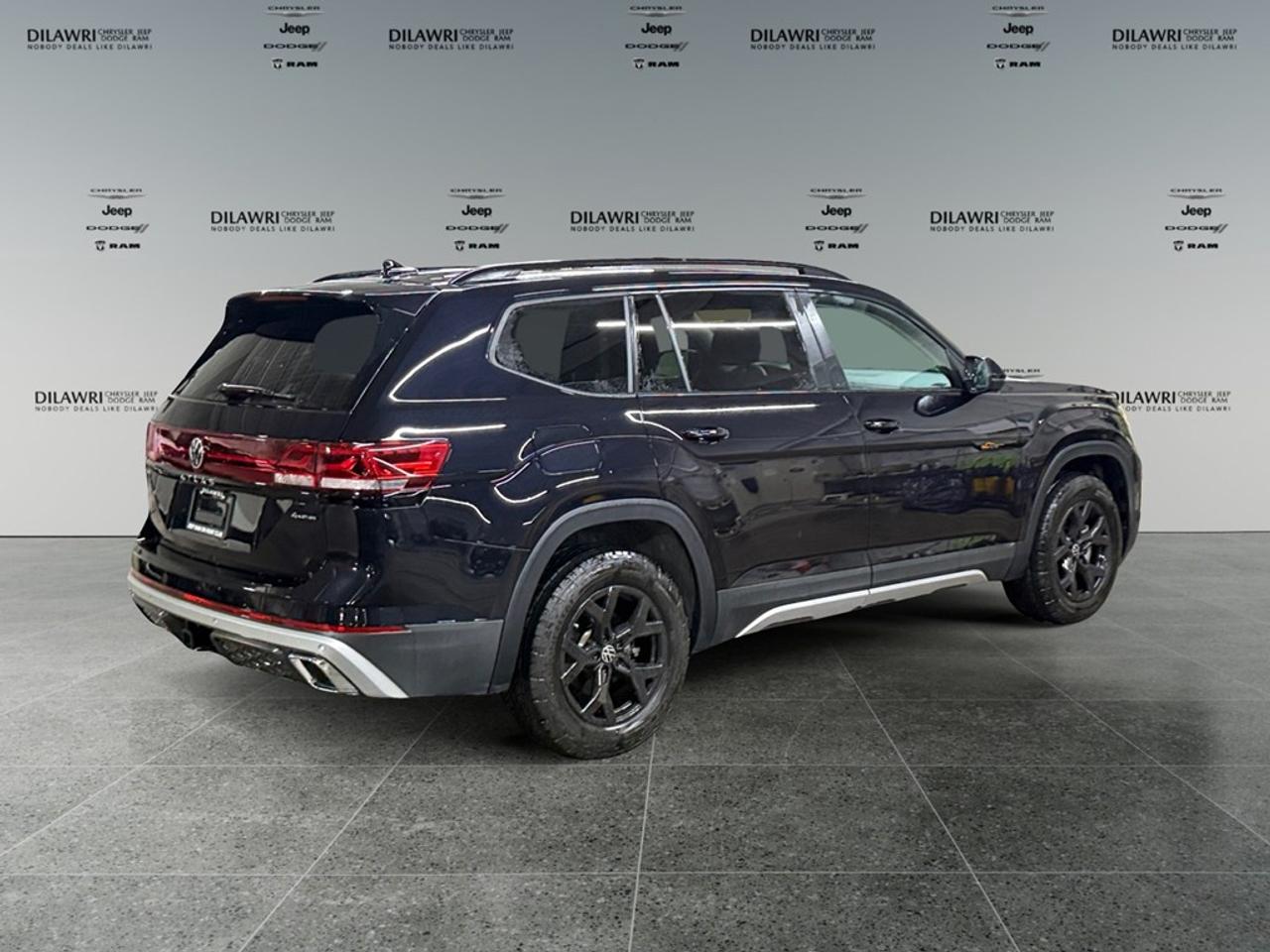 2024 Volkswagen Atlas Peak Edition 2.0 TSI 4MOTION Photo