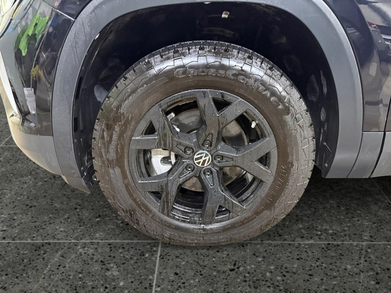 2024 Volkswagen Atlas Peak Edition 2.0 TSI 4MOTION Photo