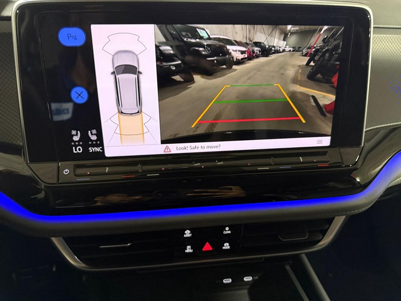 2024 Volkswagen Atlas Peak Edition 2.0 TSI 4MOTION Photo