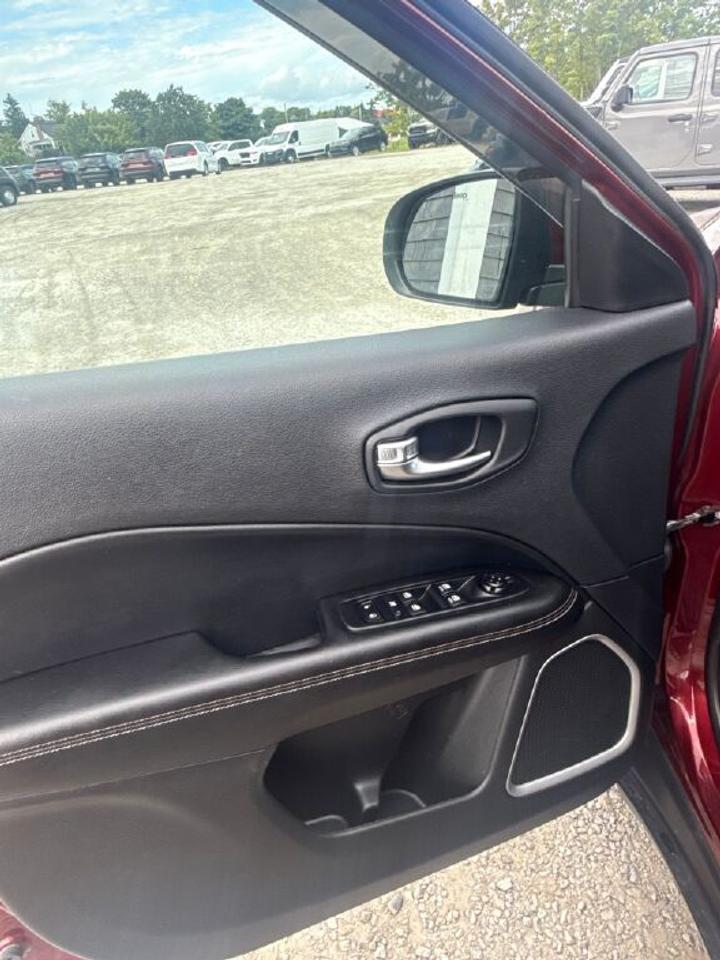 2021 Jeep Compass Latitude Photo