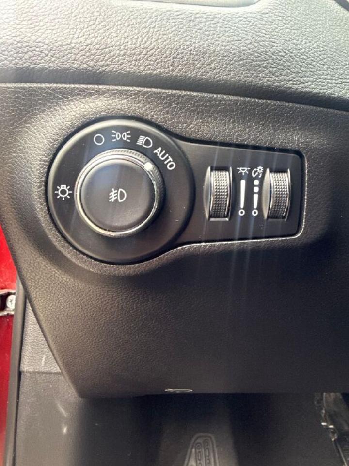 2021 Jeep Compass Latitude Photo