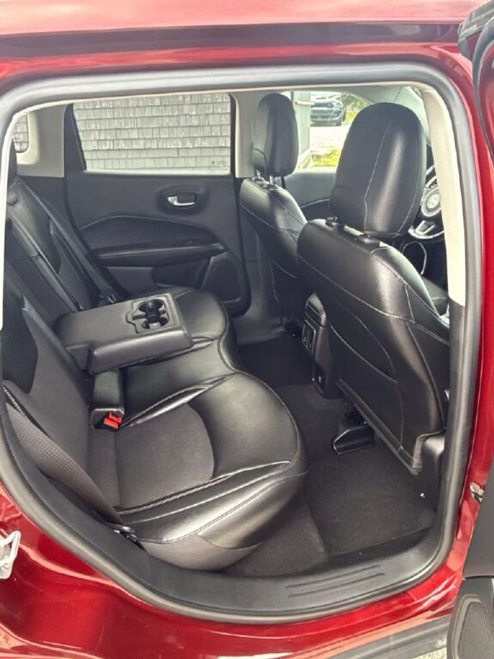 2021 Jeep Compass Latitude Photo
