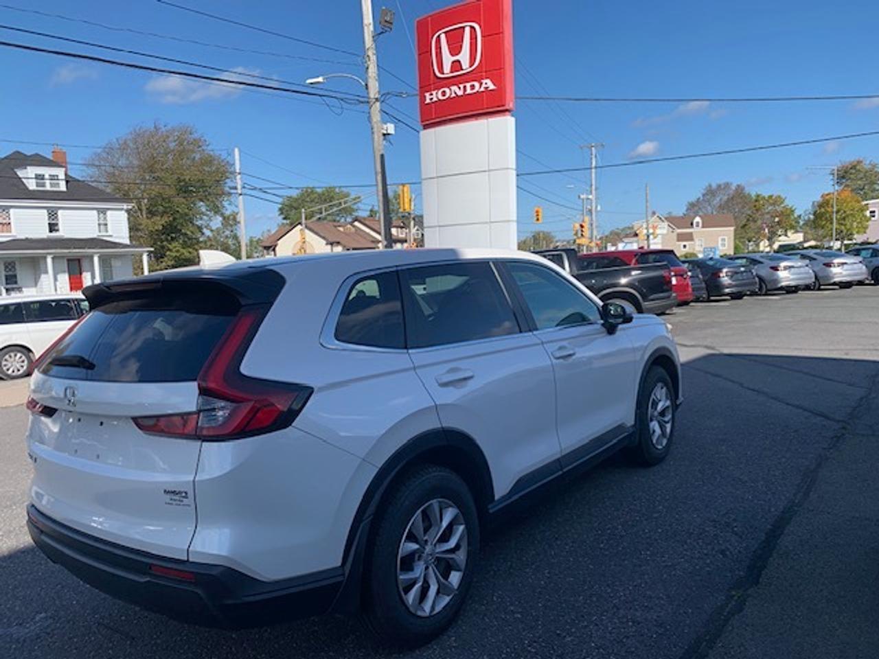 2024 Honda CR-V LX-B Photo