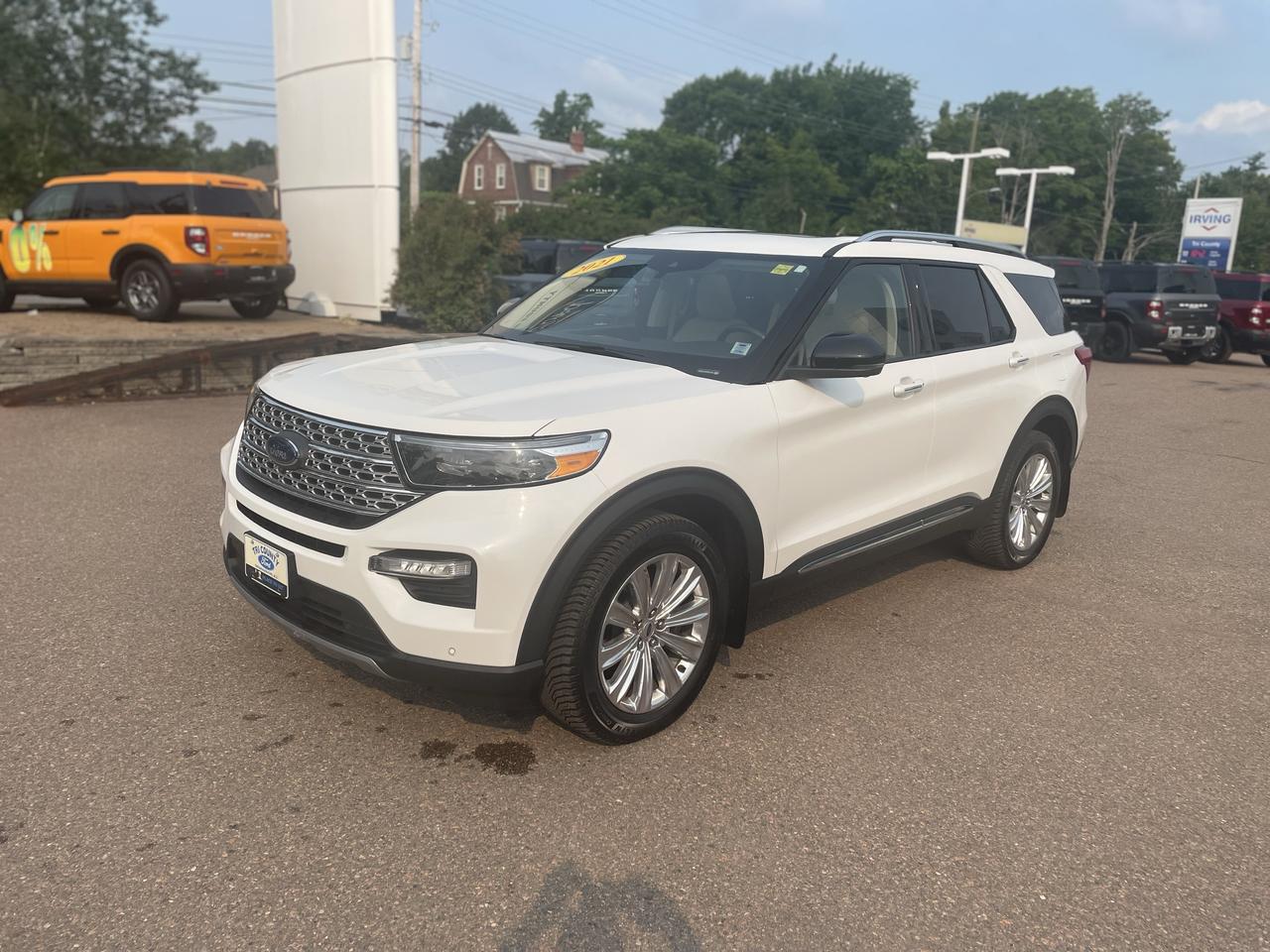 2021 Ford Explorer LIMITED Photo2
