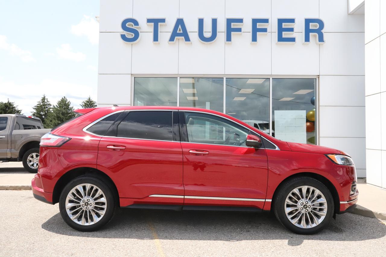 2024 Ford Edge Titanium AWD Photo2