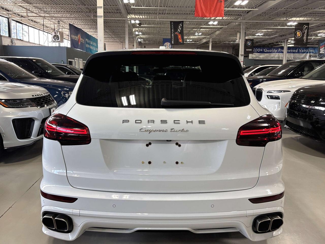 2017 Porsche Cayenne Turbo AWD|V8|NAV|BOSE|SPORTCHRONO|LEATHER|PANOROOF Photo4