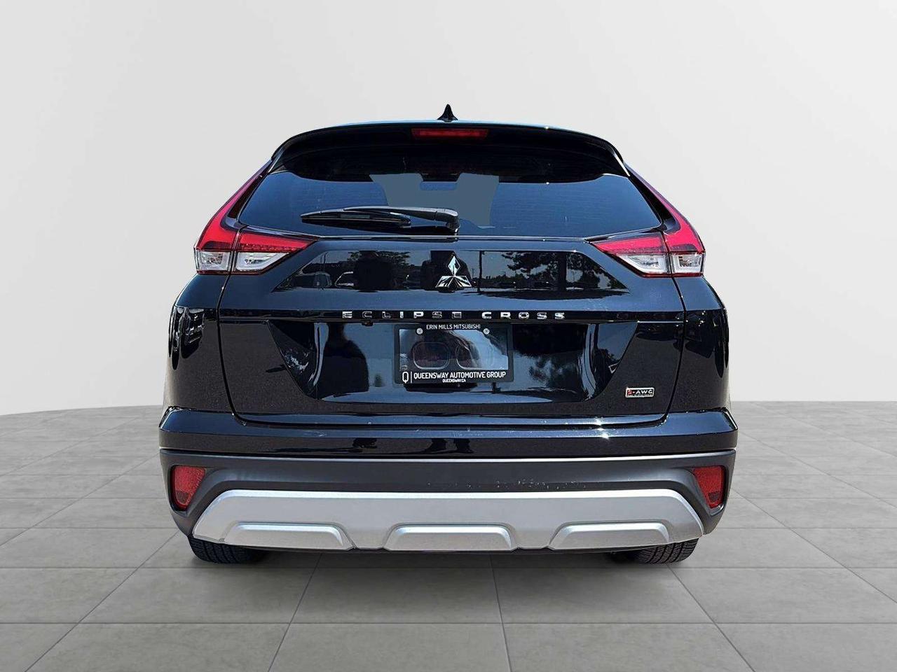2024 Mitsubishi Eclipse Cross SE Car Play|One Owner|heated Photo