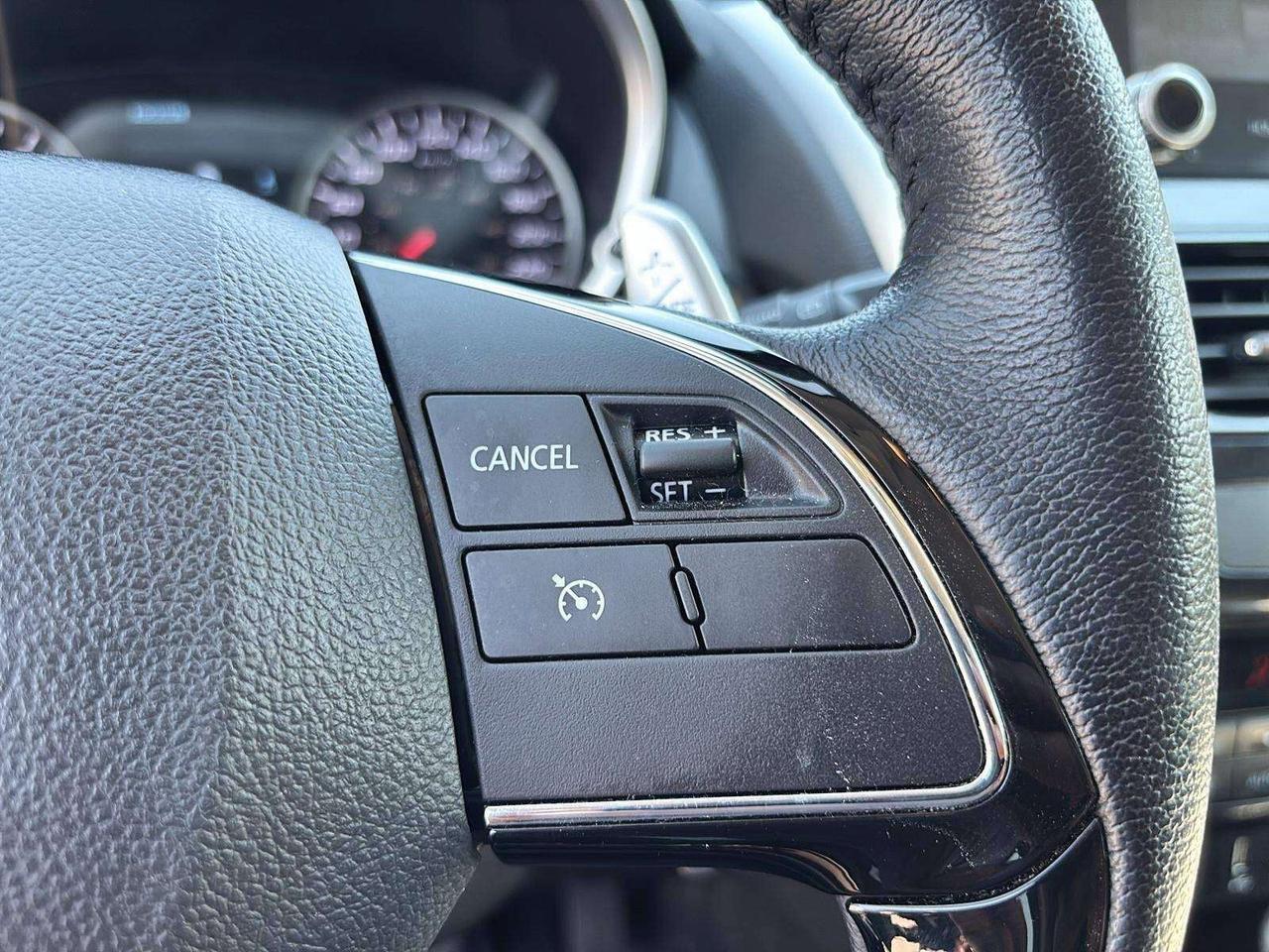 2024 Mitsubishi Eclipse Cross SE Car Play|One Owner|heated Photo