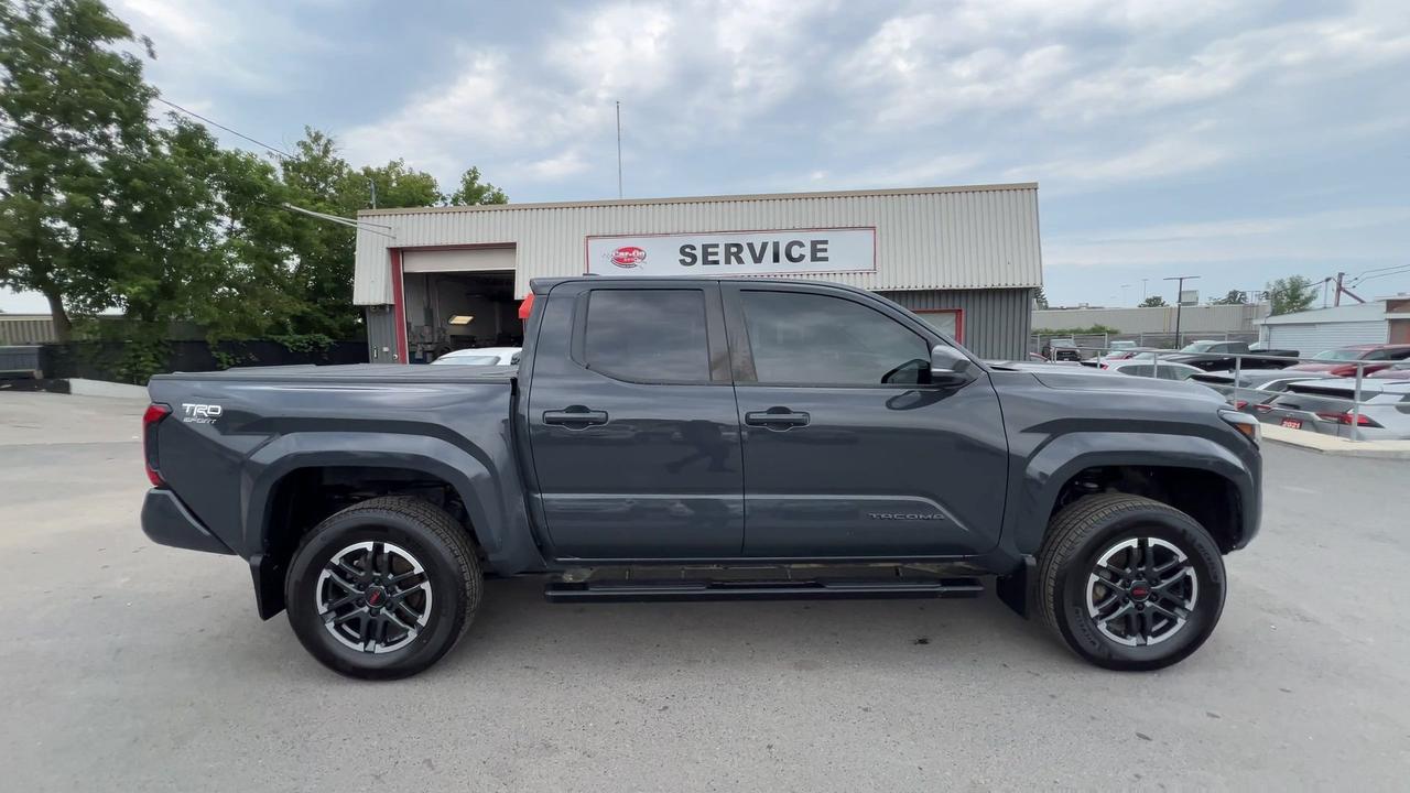 2024 Toyota Tacoma TRD SPORT+ |6-SPEED | DBL CAB |HTD SEATS | CARPLAY Photo