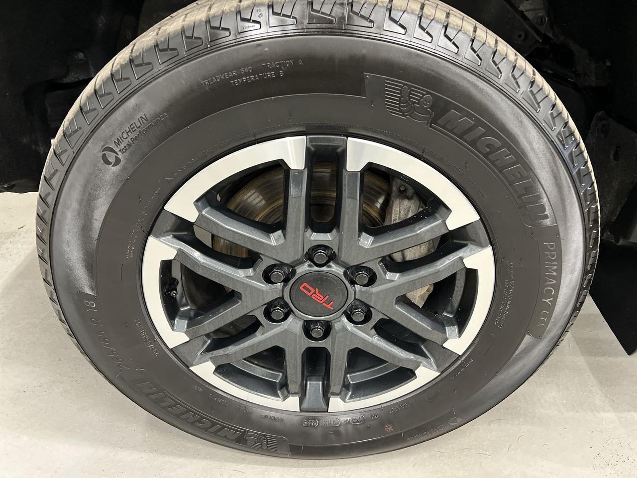 2024 Toyota Tacoma TRD SPORT+ |6-SPEED | DBL CAB |HTD SEATS | CARPLAY Photo