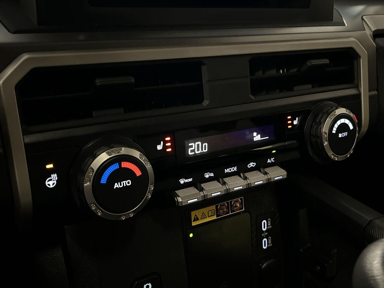 2024 Toyota Tacoma TRD SPORT+ |6-SPEED | DBL CAB |HTD SEATS | CARPLAY Photo