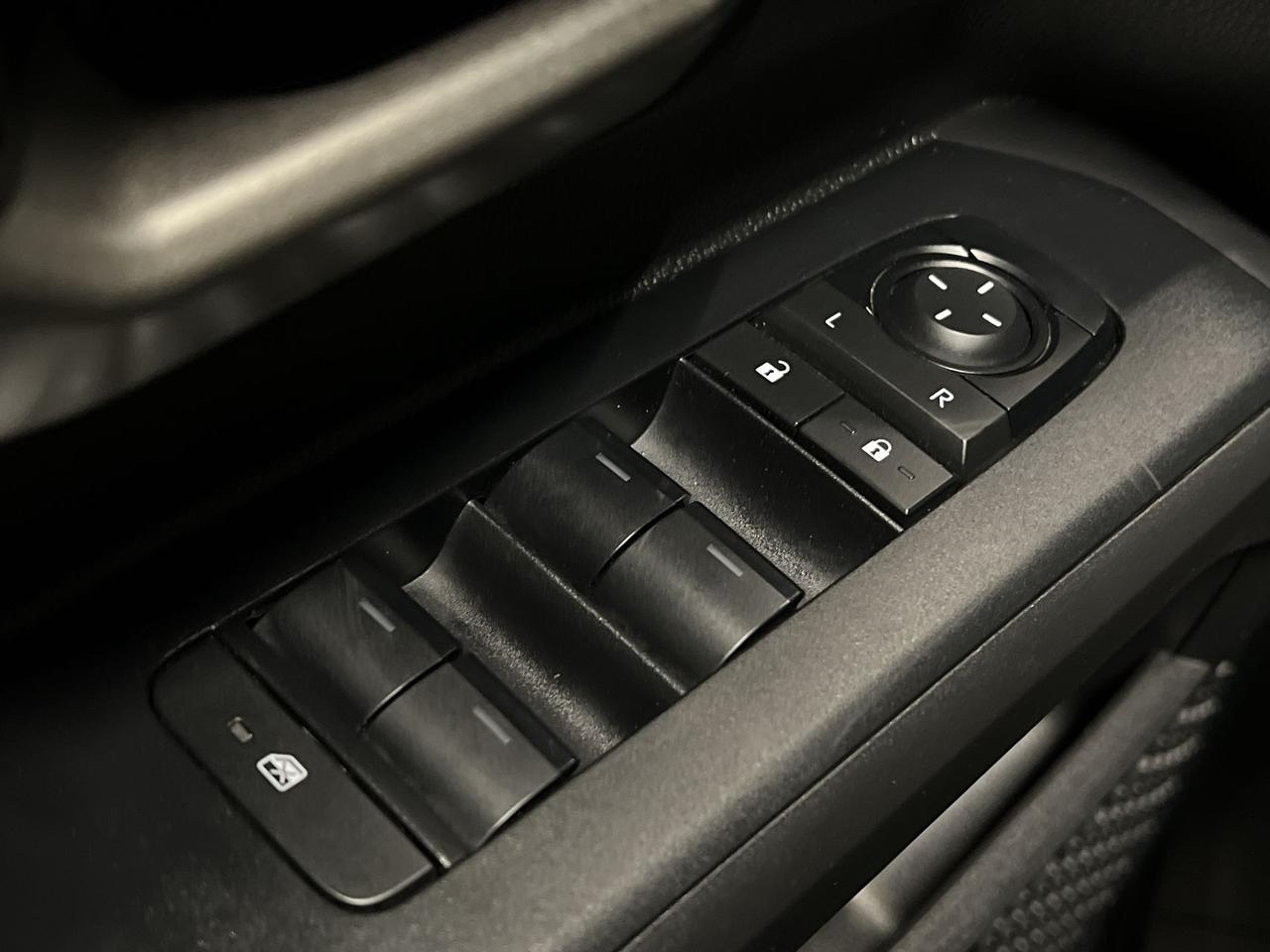 2024 Toyota Tacoma TRD SPORT+ |6-SPEED | DBL CAB |HTD SEATS | CARPLAY Photo