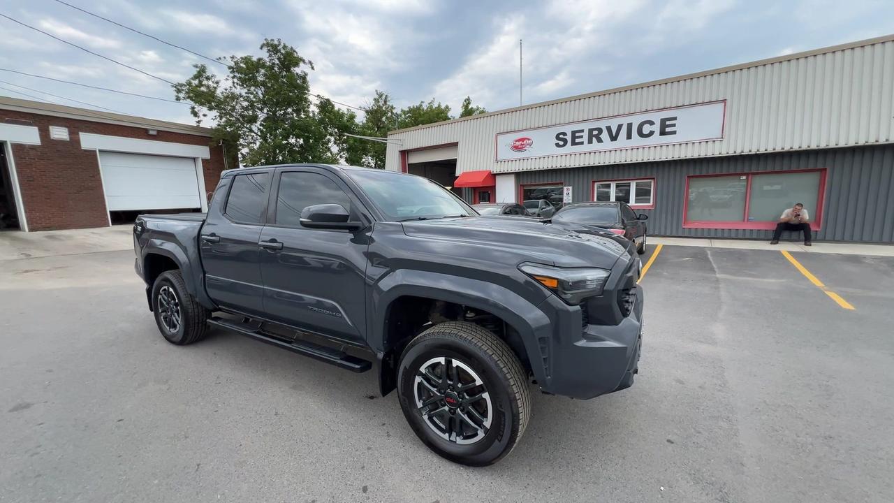 2024 Toyota Tacoma TRD SPORT+ |6-SPEED | DBL CAB |HTD SEATS | CARPLAY Photo