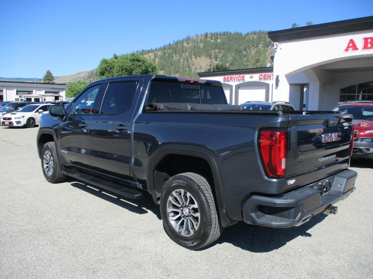 2019 GMC Sierra 1500 AT4 Crew Cab 4X4 - Photo #6