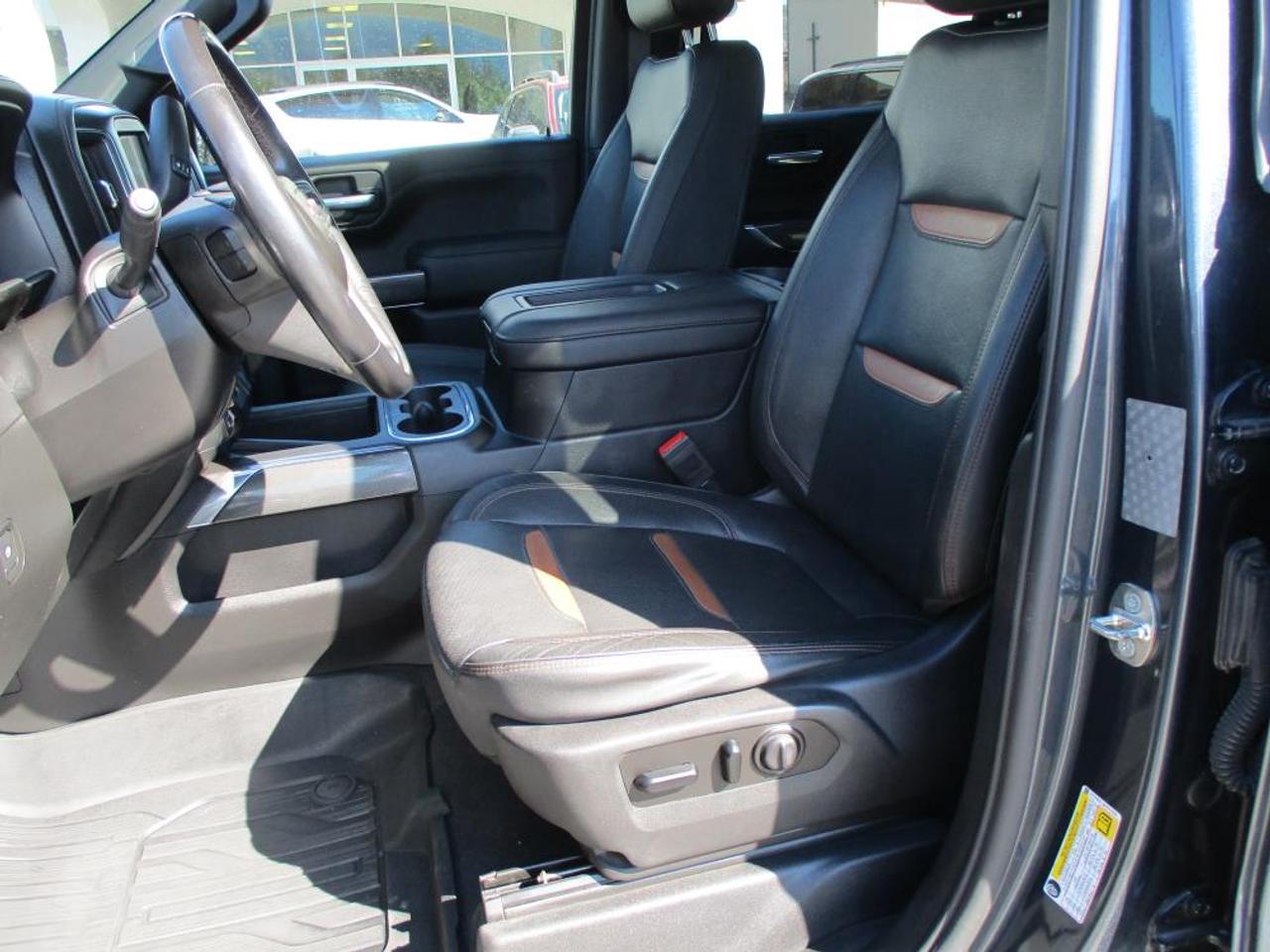 2019 GMC Sierra 1500 AT4 Crew Cab 4X4 - Photo #13