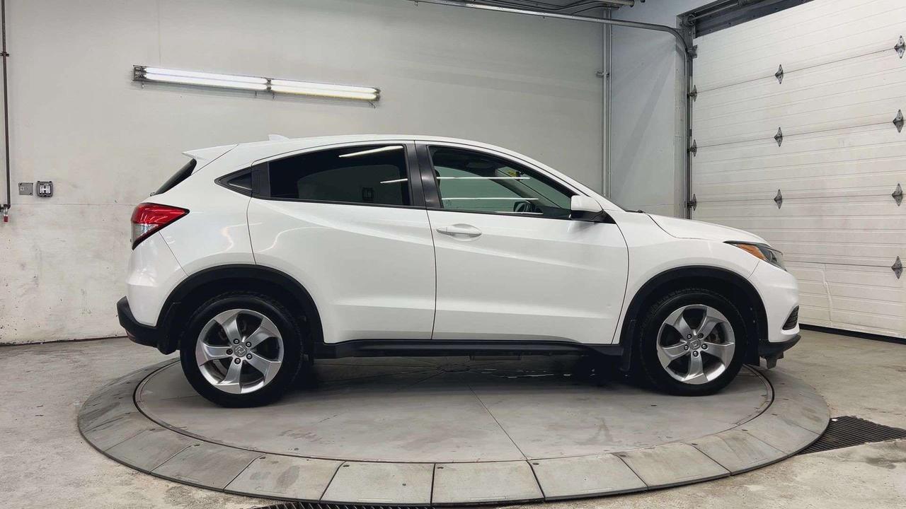 2019 Honda HR-V AWD | HTD SEATS | CARPLAY | ALLOYS | ADAPT. CRUISE Photo