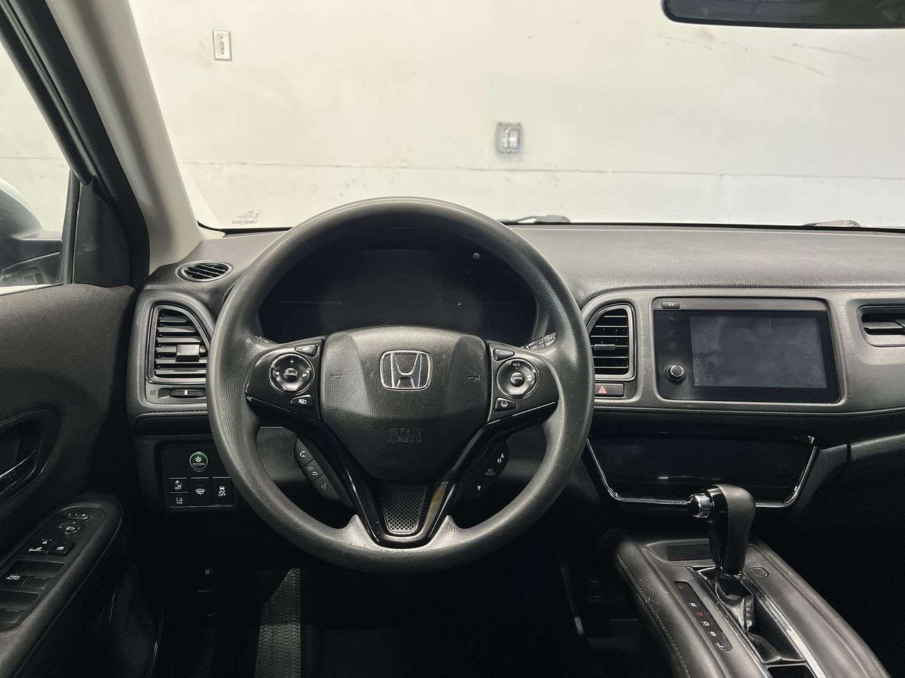2019 Honda HR-V AWD | HTD SEATS | CARPLAY | ALLOYS | ADAPT. CRUISE Photo