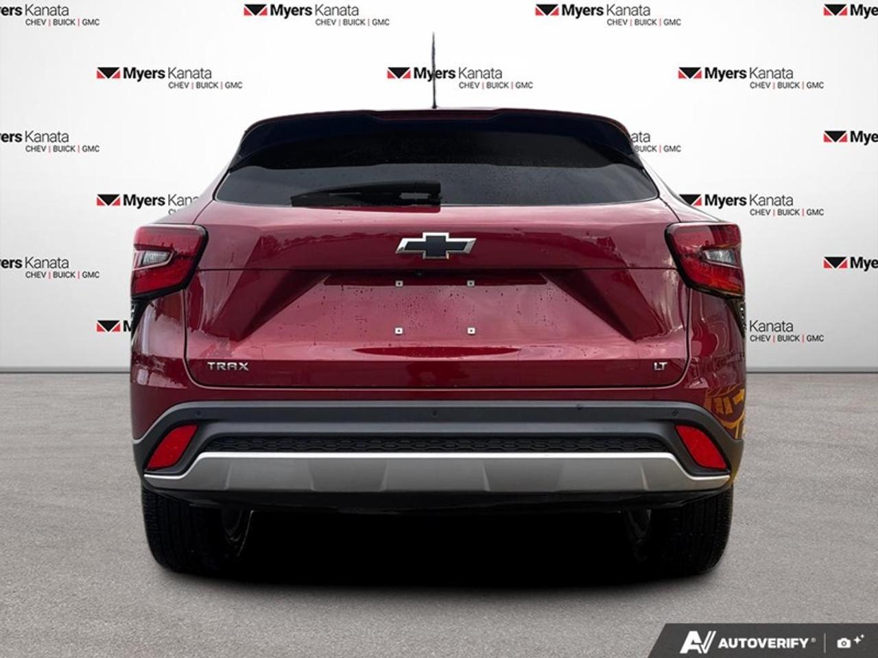 2024 Chevrolet Trax LT Photo3