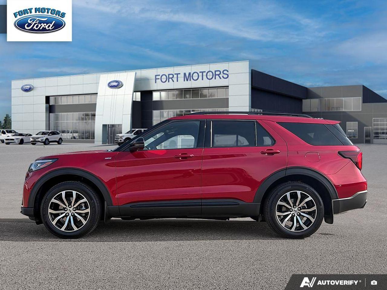 2026 Ford Explorer ST-Line Photo2