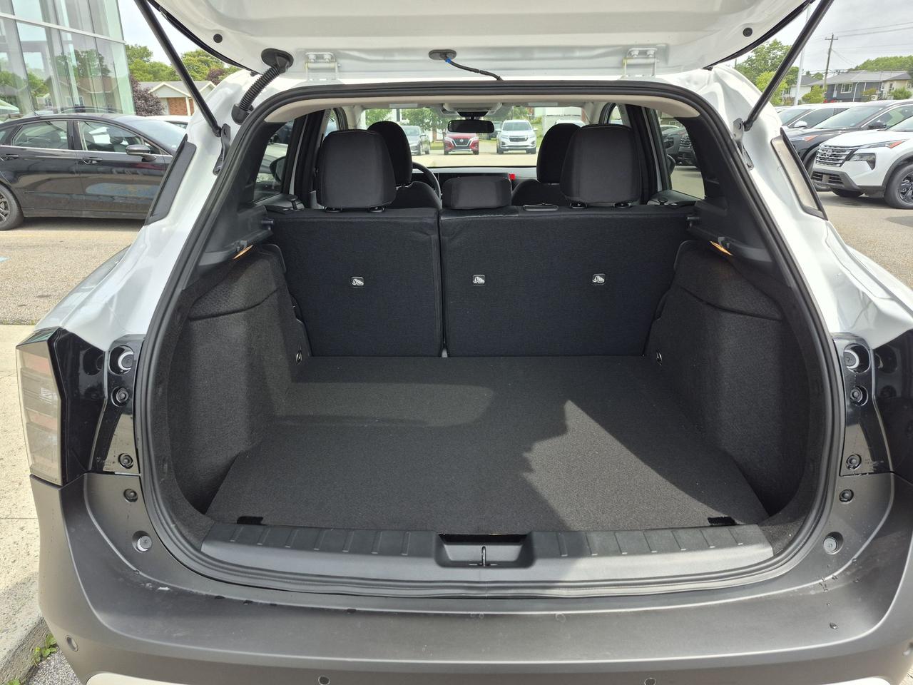 2026 Nissan Kicks SV Photo