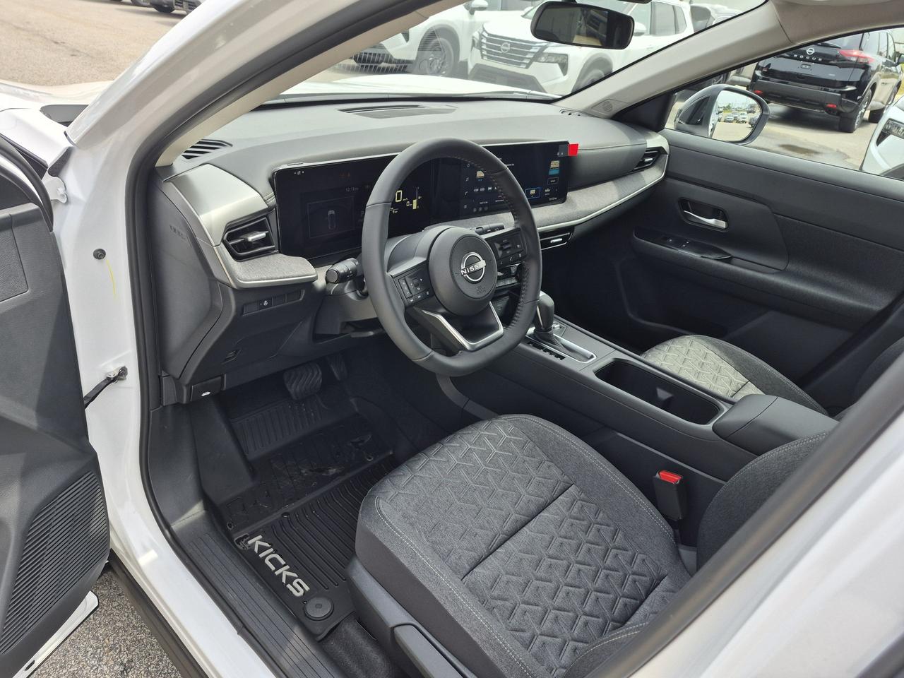 2026 Nissan Kicks SV Photo