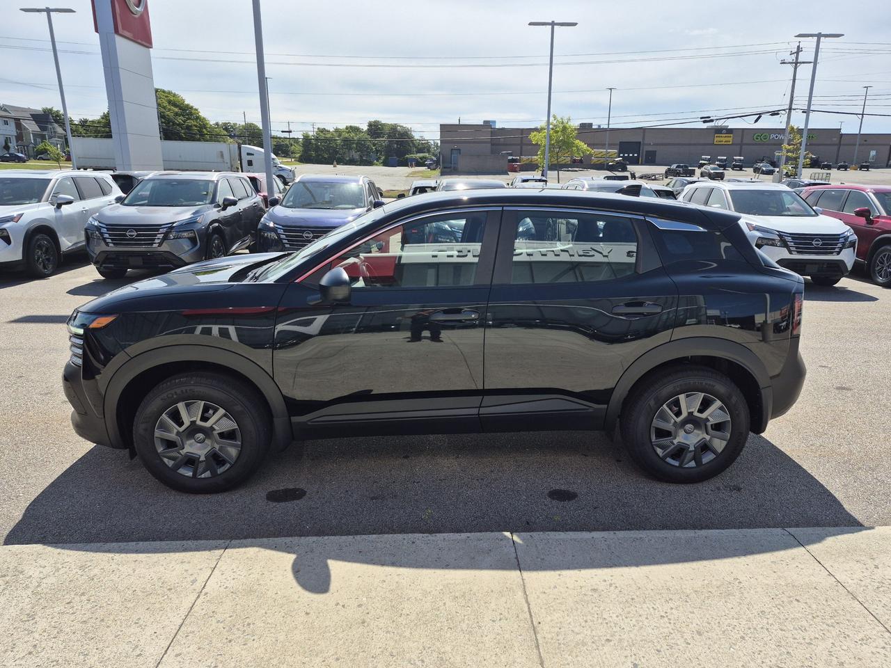 2026 Nissan Kicks S Photo