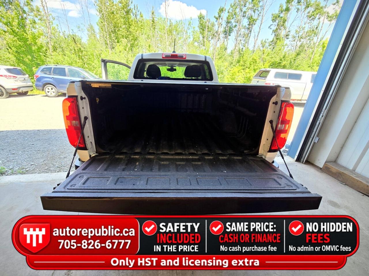 2022 Chevrolet Colorado Crew Cab 141" LT Certified One Owner Well Maintain Photo