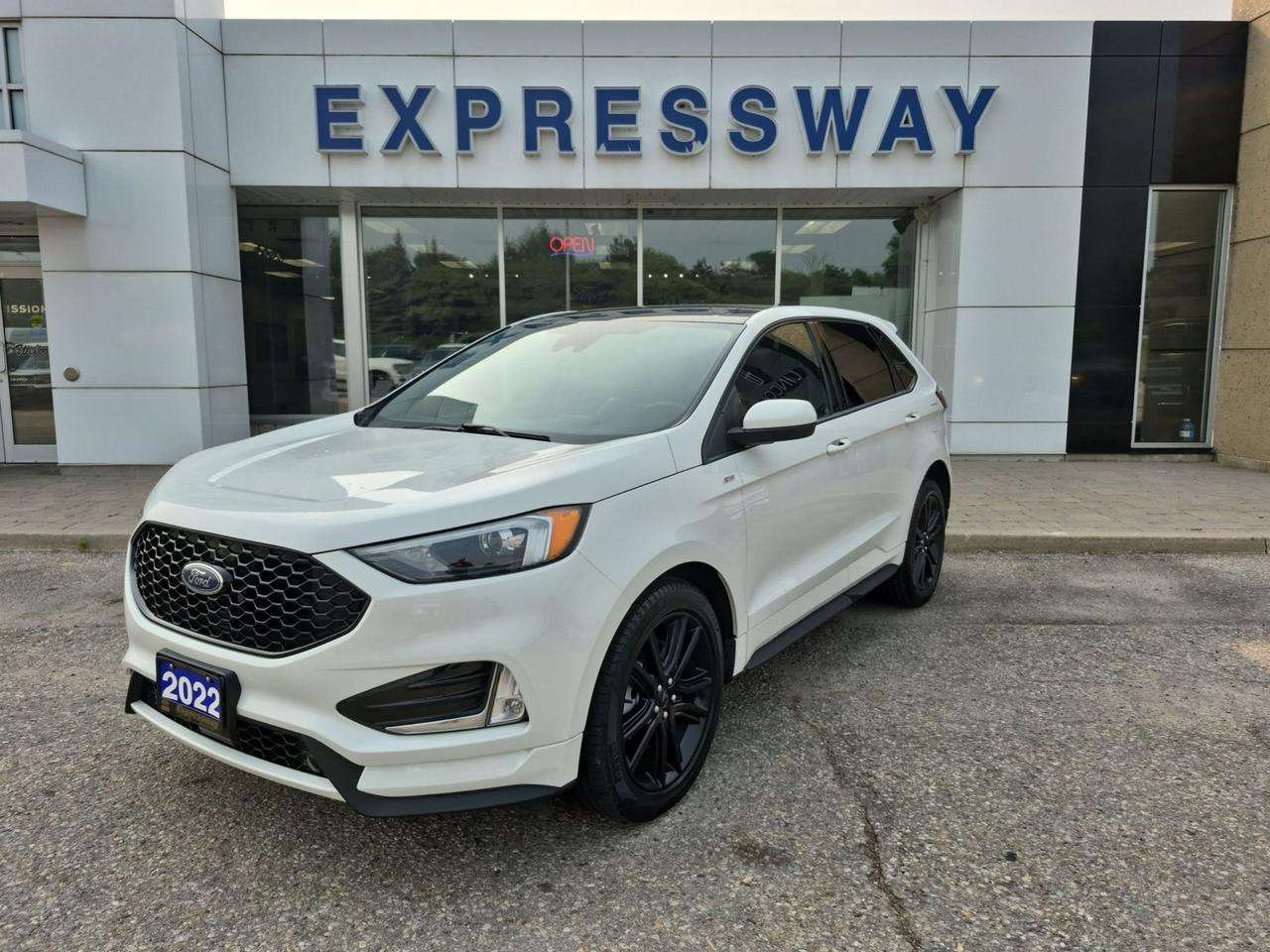 2022 Ford Edge ST LINE! 2L ENGINE, GREAT ON GAS! MINT! 20'S! Photo