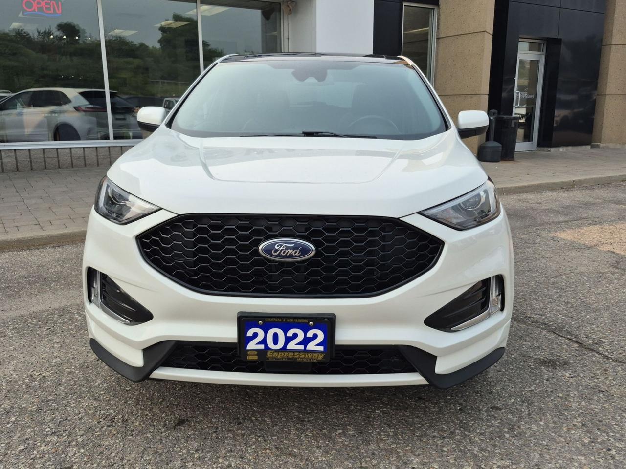 2022 Ford Edge ST LINE! 2L ENGINE, GREAT ON GAS! MINT! 20'S! Photo