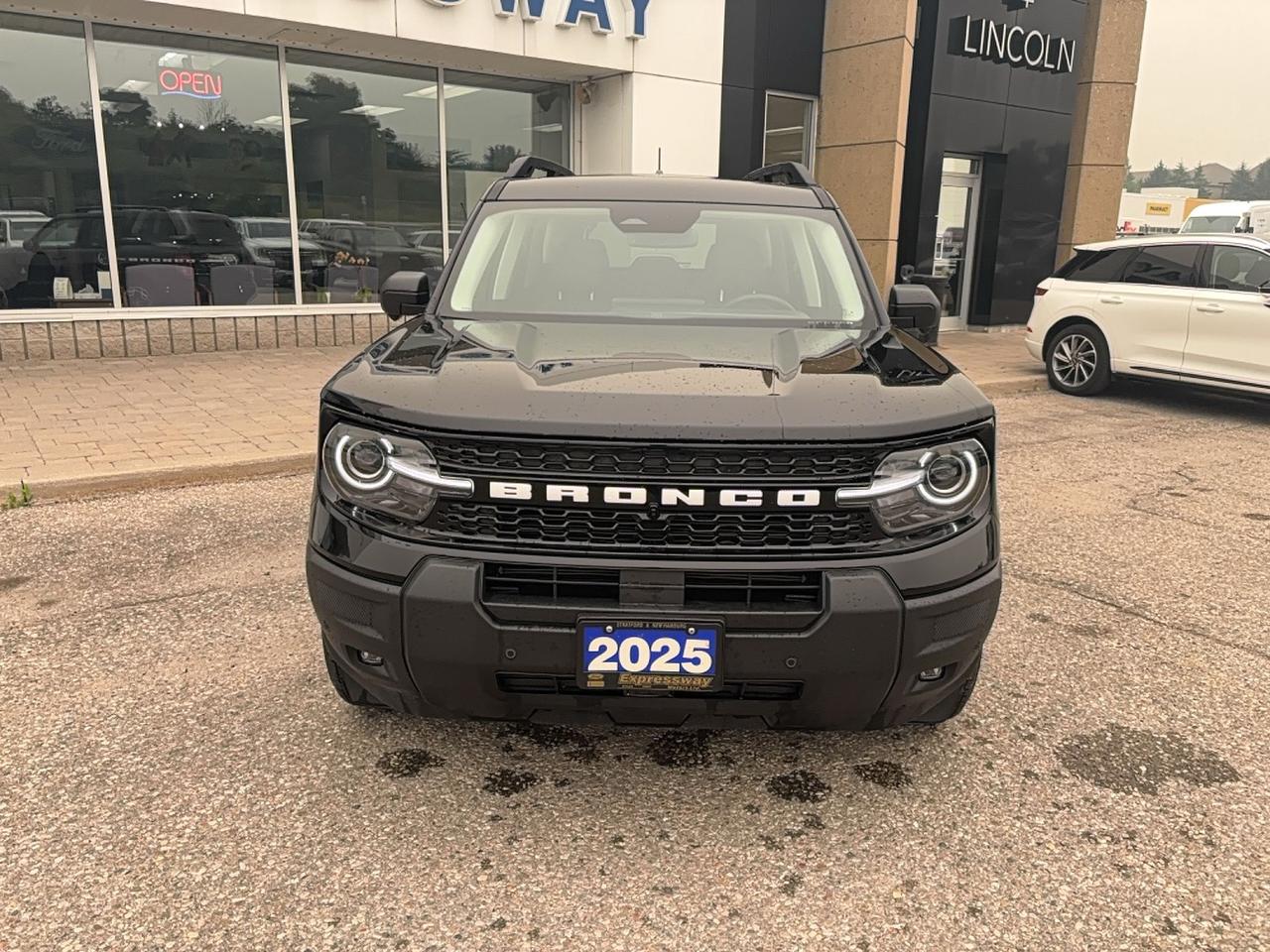 2025 Ford Bronco Sport OUTERBANKS WITH TECH PACKAGE! MOONROOF! LOADED! Photo1